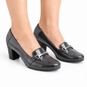 Size 9.5 Naturalizer Women’s Loafer Pump Dark Grey Patent Vegan Leather Work